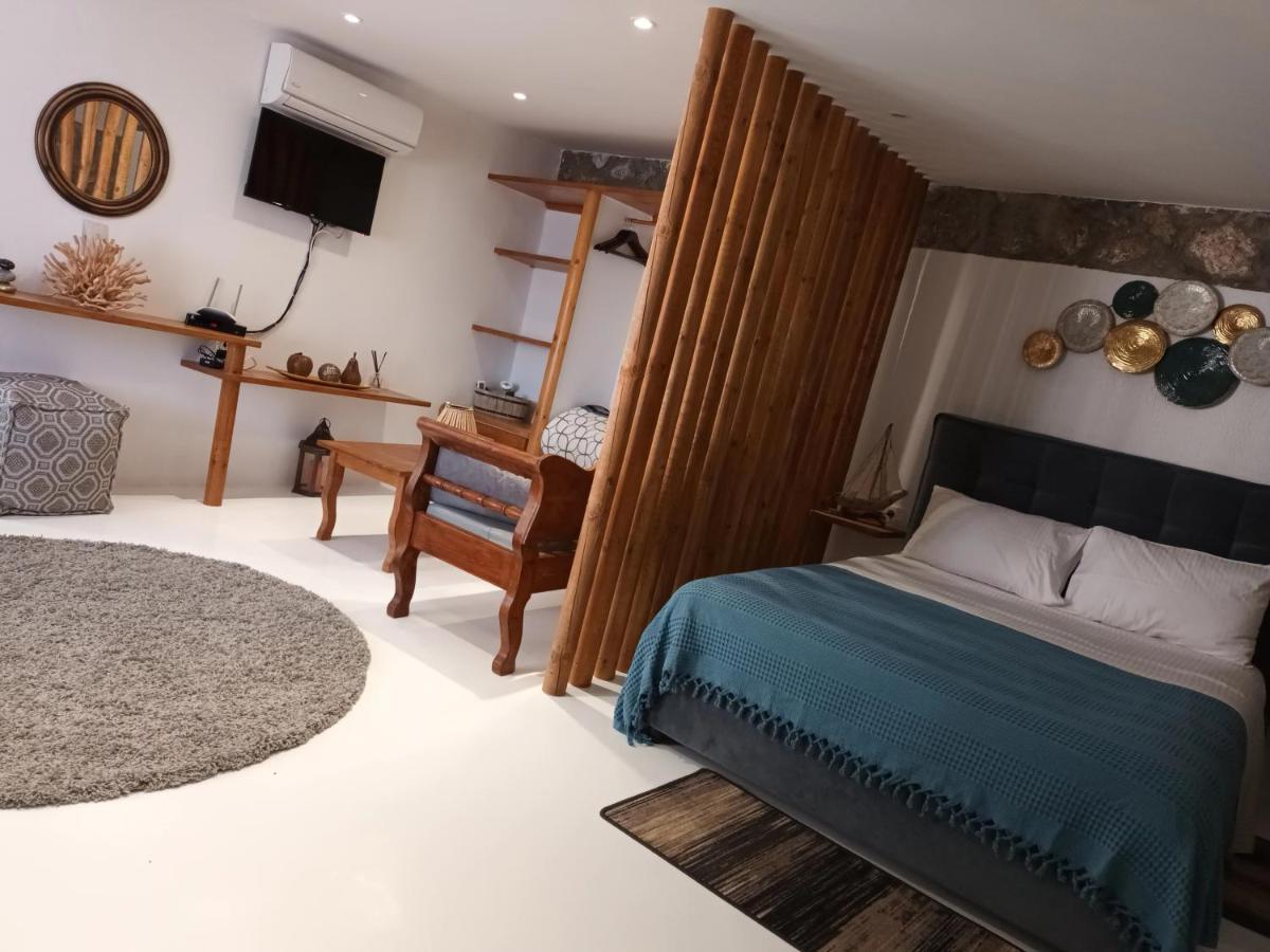Woodstone Studios & Apartments Santorini Pyrgos Kallistis Exterior photo